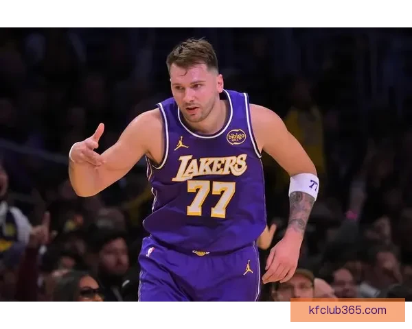 里夫斯谈东契奇复出决心并自评开局表现需改进